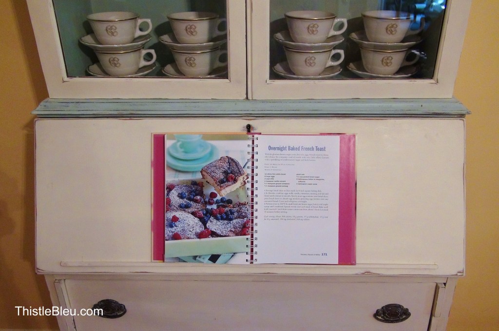 Cook Book Ledge Closeup